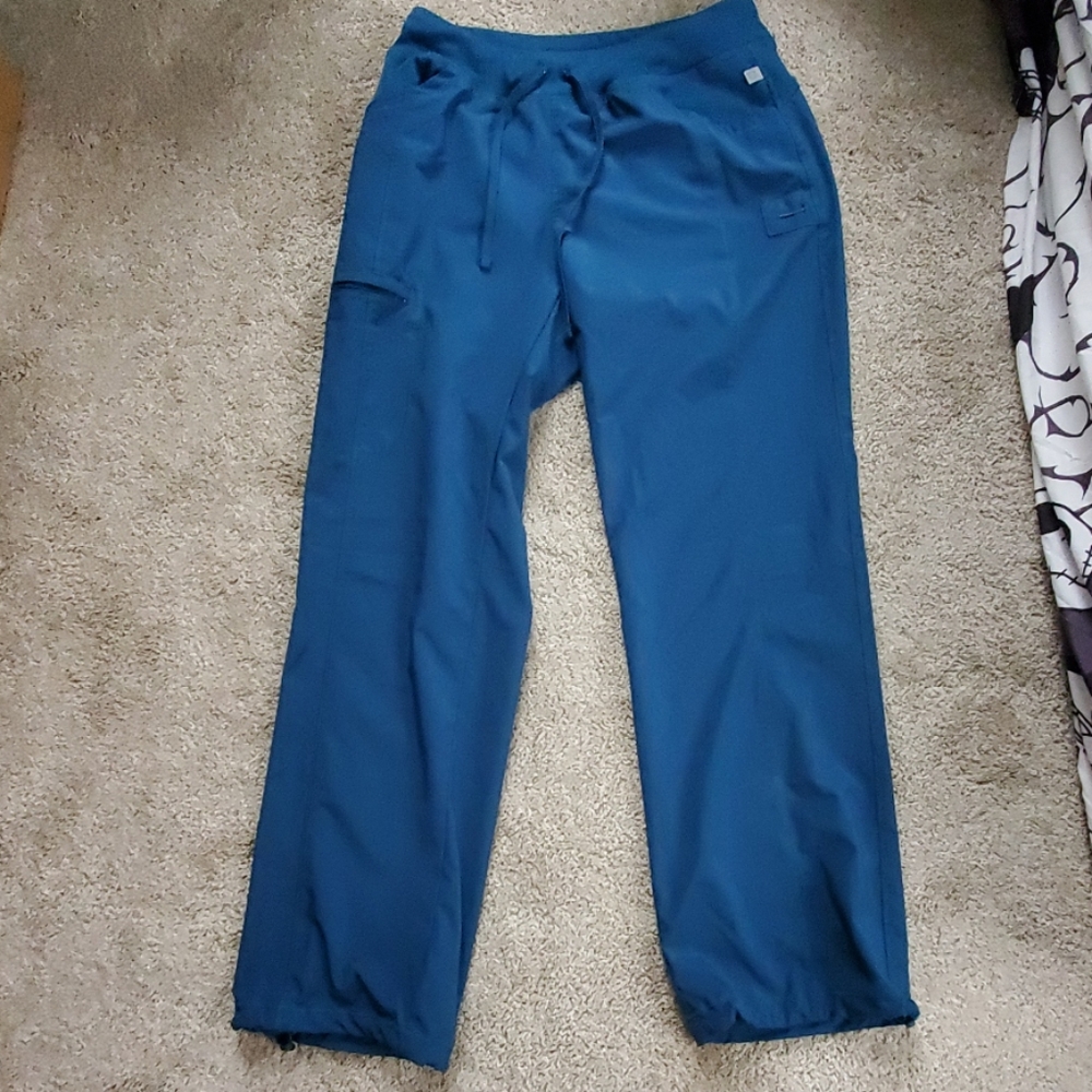 Cherokee infinity scrubs